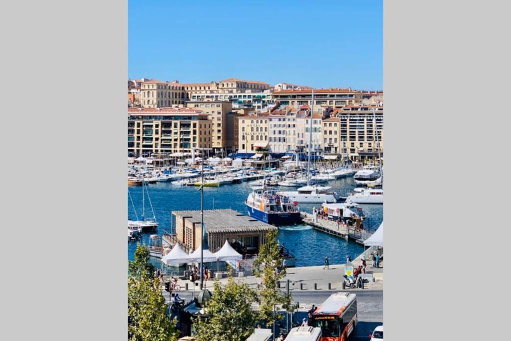 Apartment Le Phoceen : T4 Balcon Vue Vieux-port Marseilles